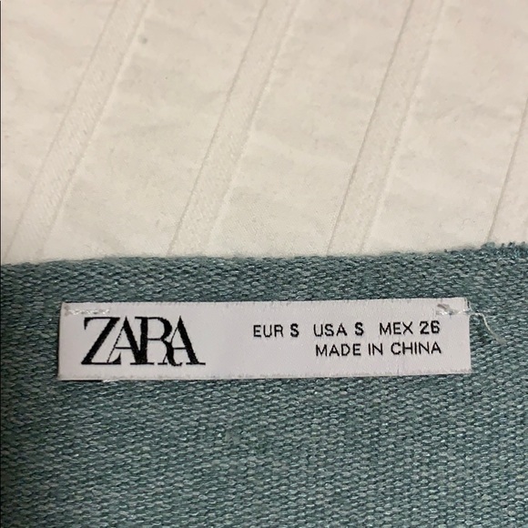 Lightly worn Zara top. - Picture 4 of 4